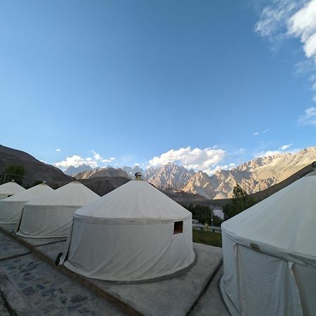 Apex Hotels And Resorts Leyurt Hussaini Karimabad  Esterno foto