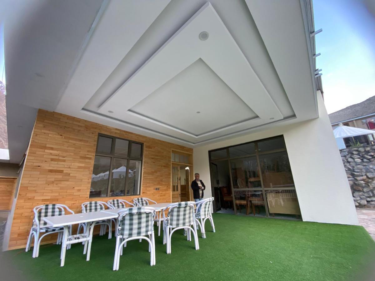 Apex Hotels And Resorts Hussaini Karimabad  Esterno foto