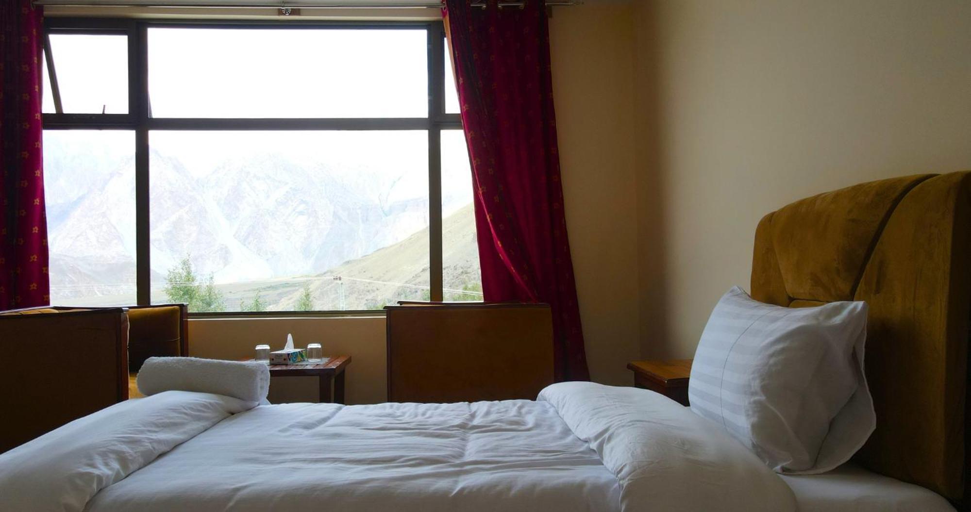 Apex Hotels And Resorts Hussaini Karimabad  Esterno foto