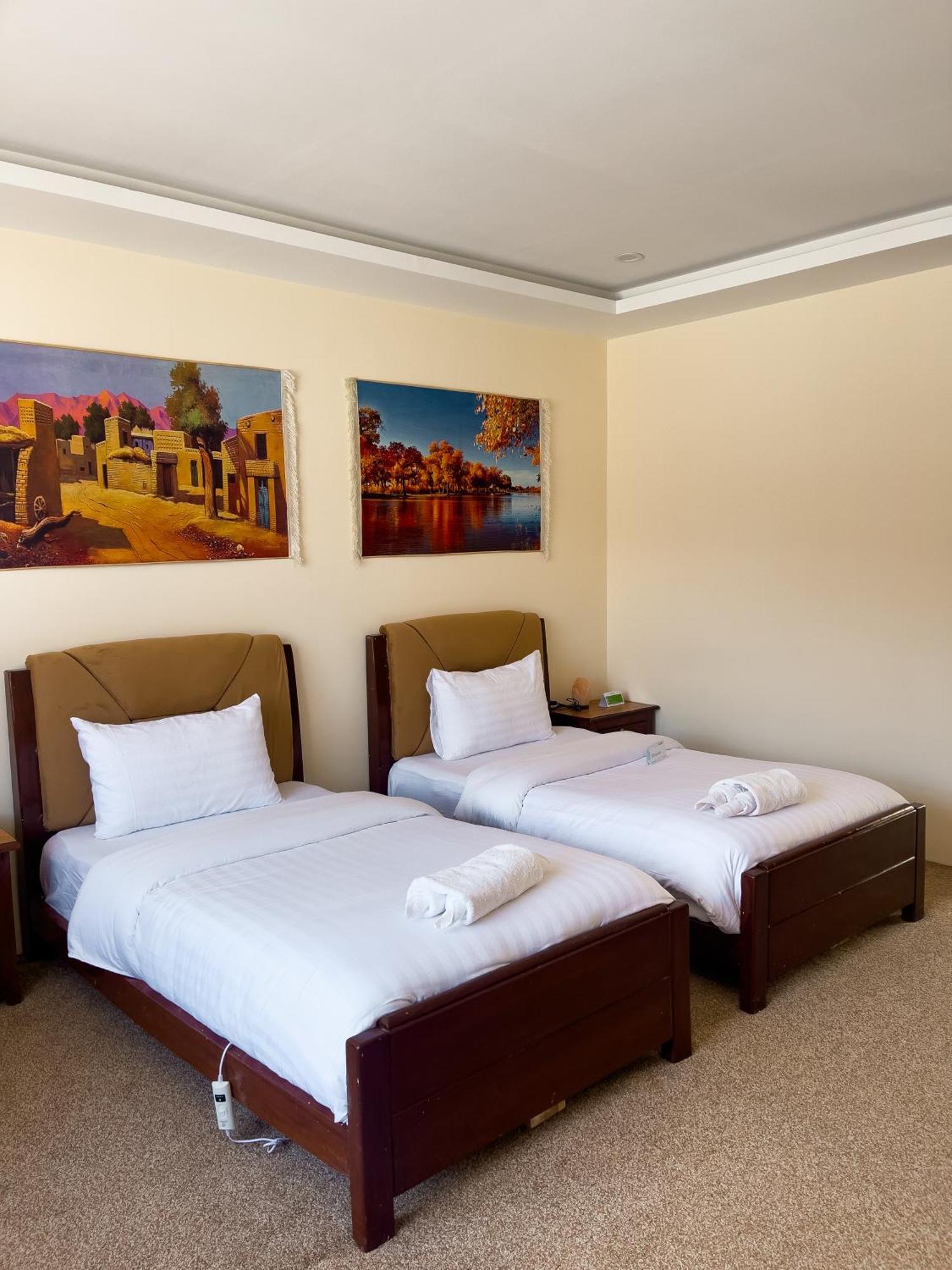 Apex Hotels And Resorts Hussaini Karimabad  Esterno foto