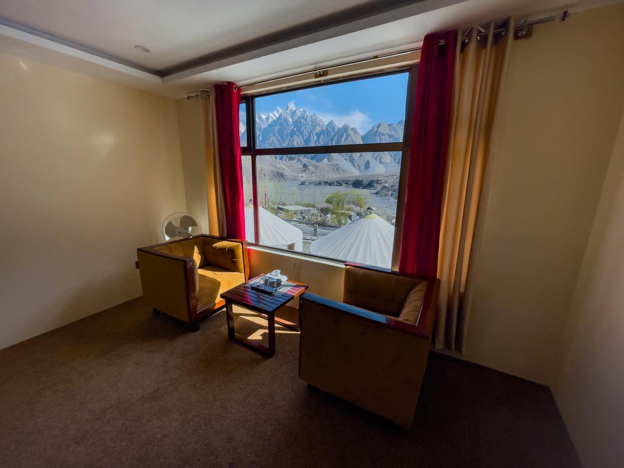 Apex Hotels And Resorts Hussaini Karimabad  Esterno foto