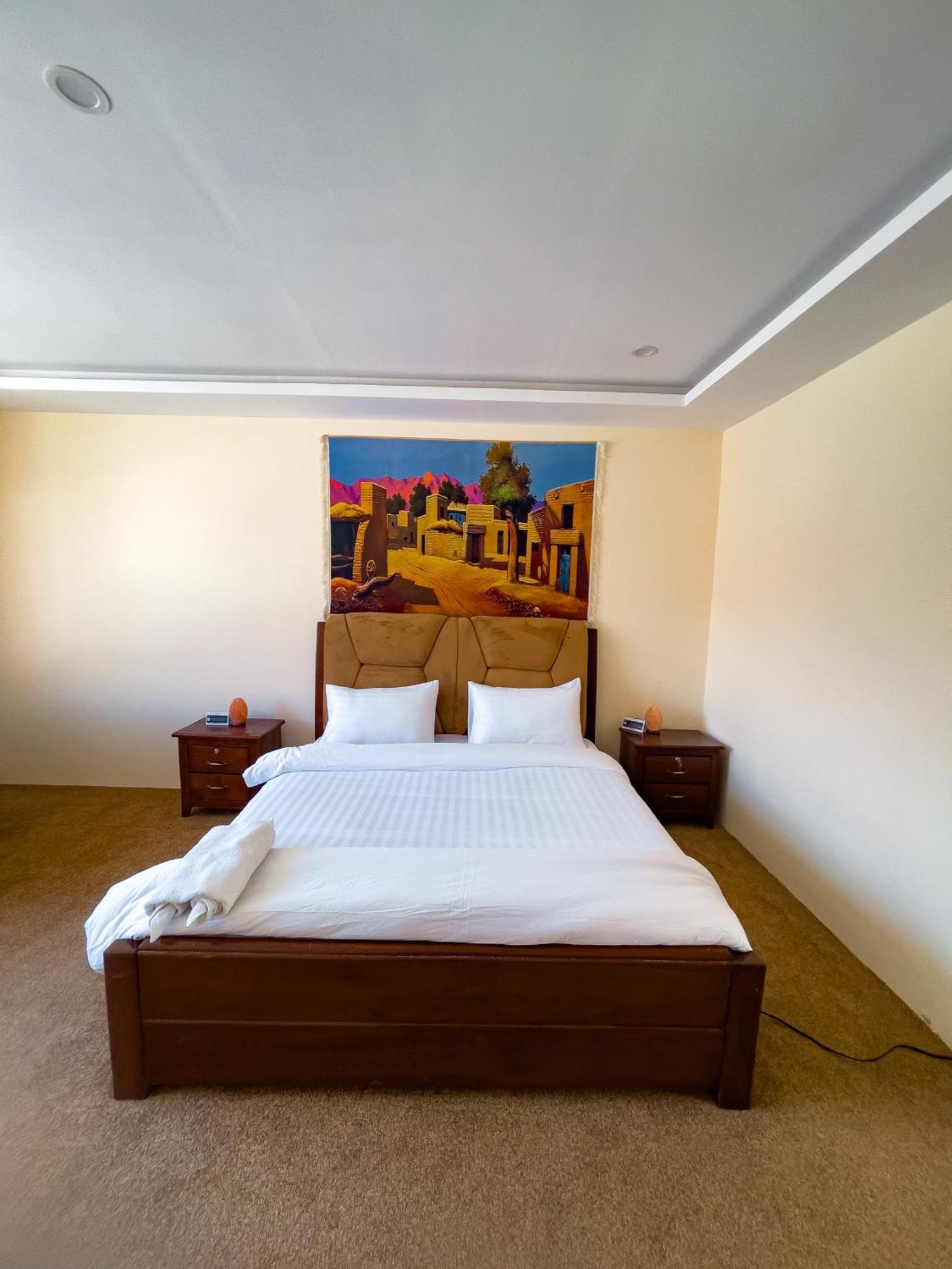Apex Hotels And Resorts Hussaini Karimabad  Esterno foto