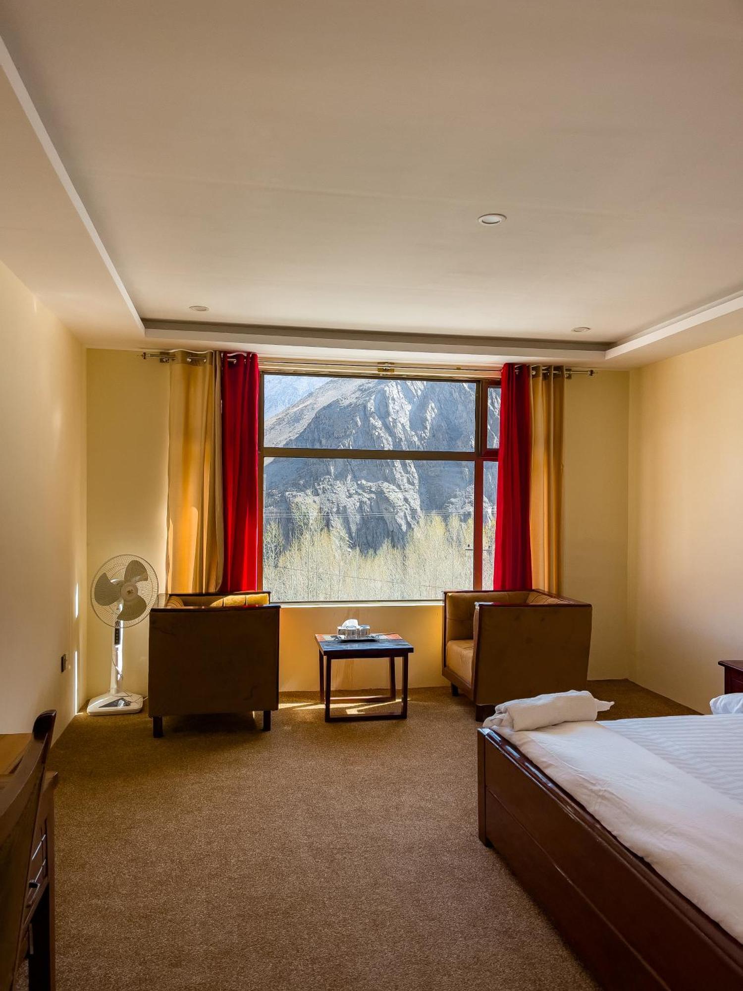 Apex Hotels And Resorts Hussaini Karimabad  Esterno foto